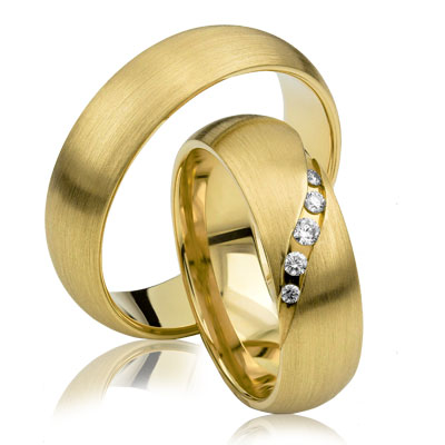 <strong>AE23 | Trauringpaar</strong></br>(585 Gold)